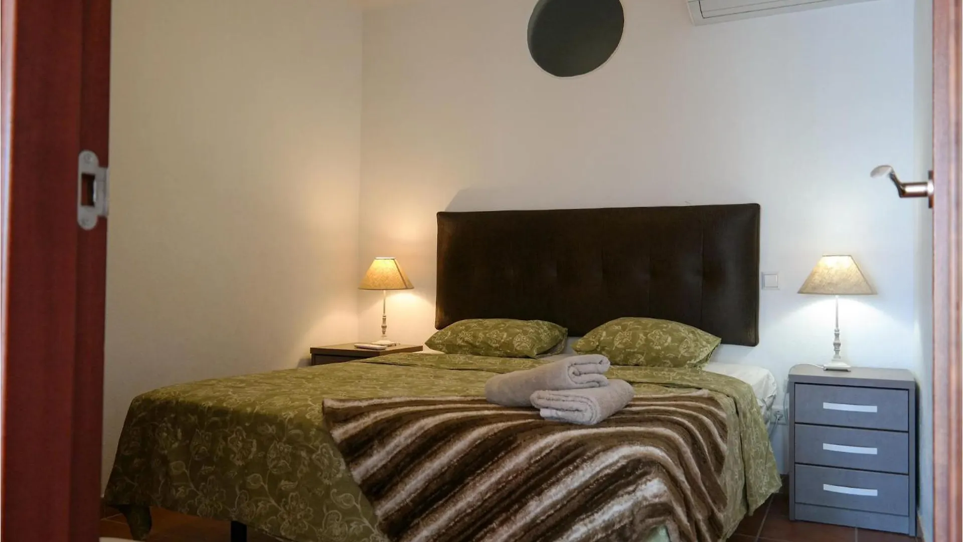 Nice Apartment In Fuengirola, Malaga With Kitchen