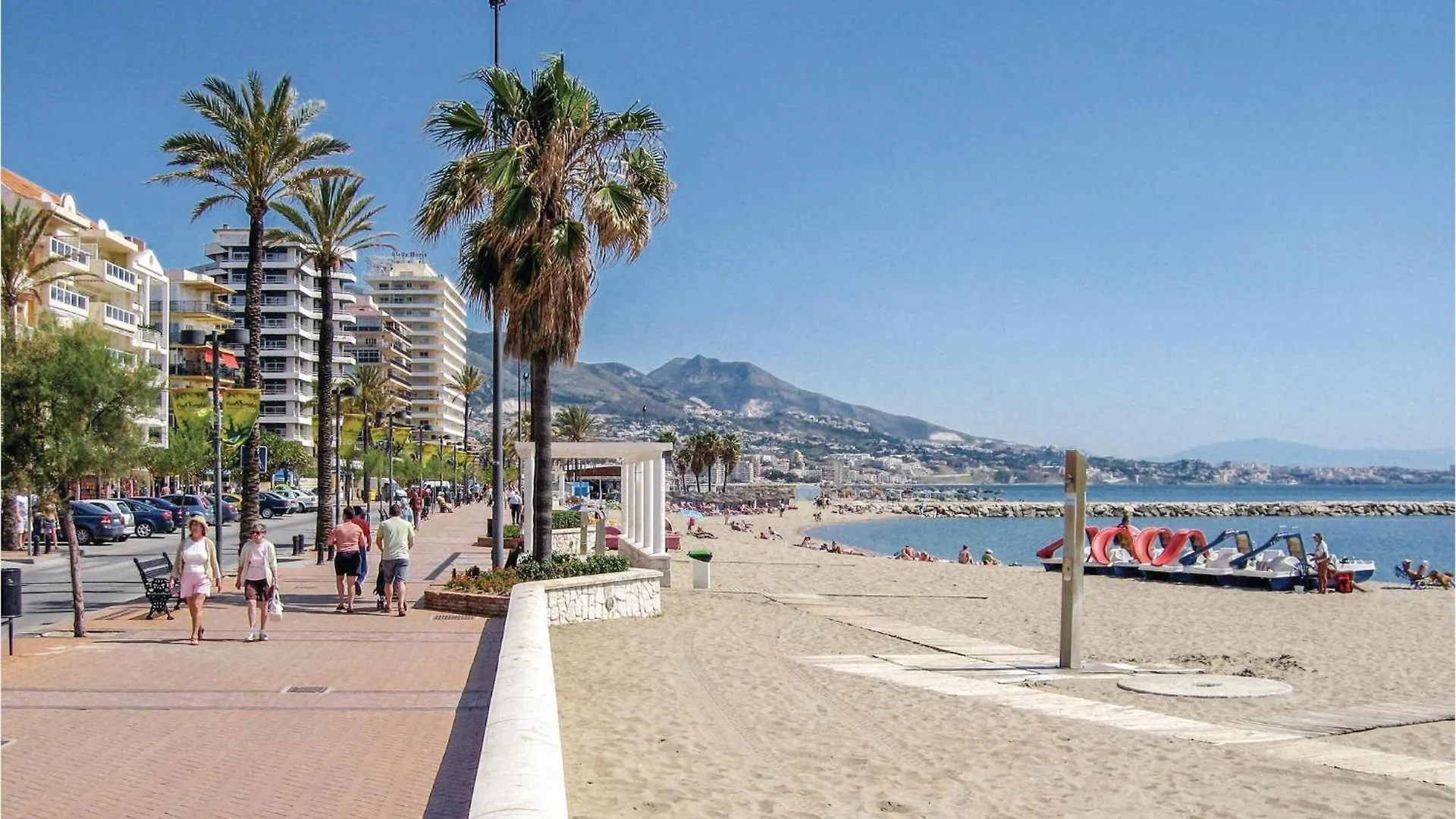 Nice Apartment In Fuengirola, Malaga With Kitchen